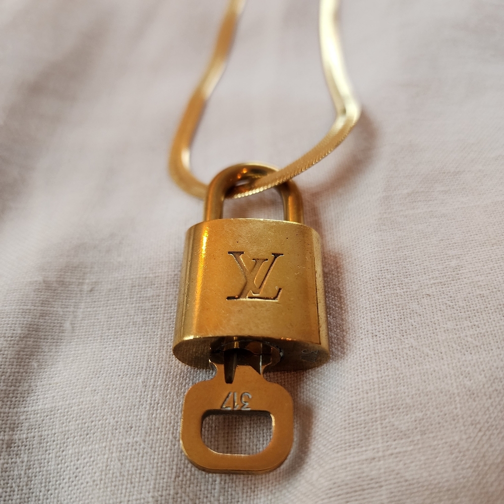Louis Vuitton Gold Lock & Key Necklace - Picture 4 of 5